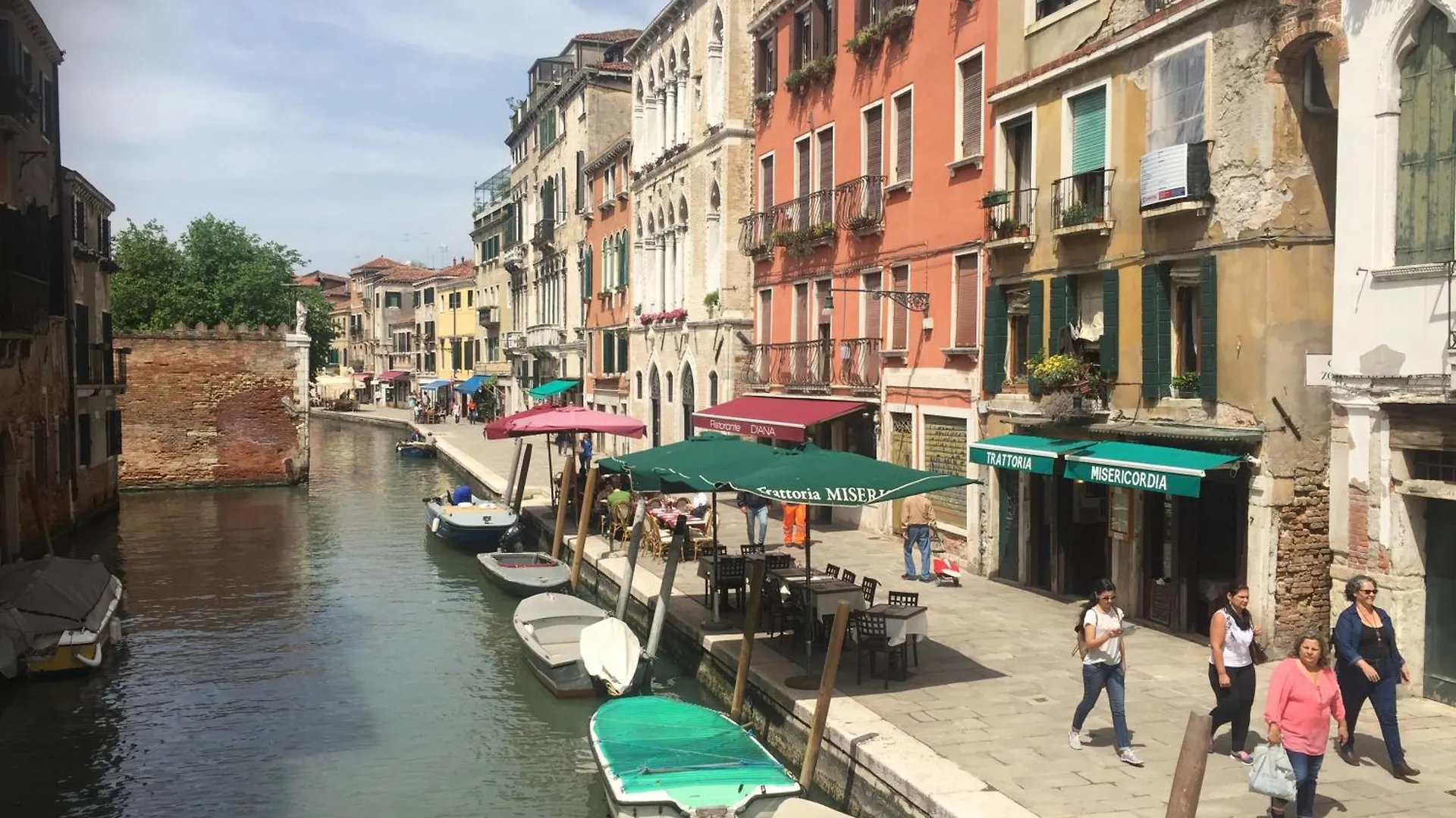 Bella Addai Apartment Venice