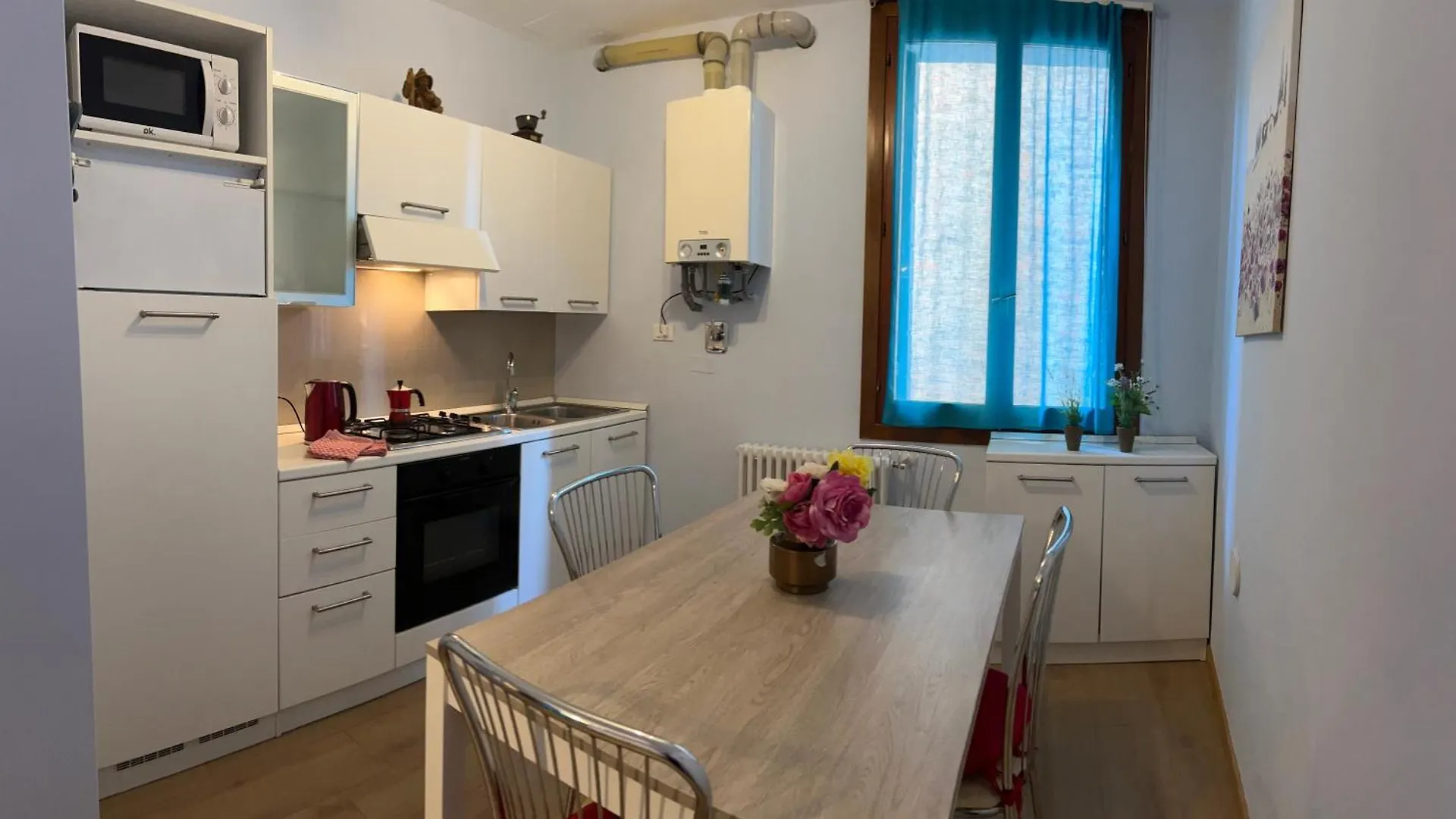 Bella Addai Apartment Venice